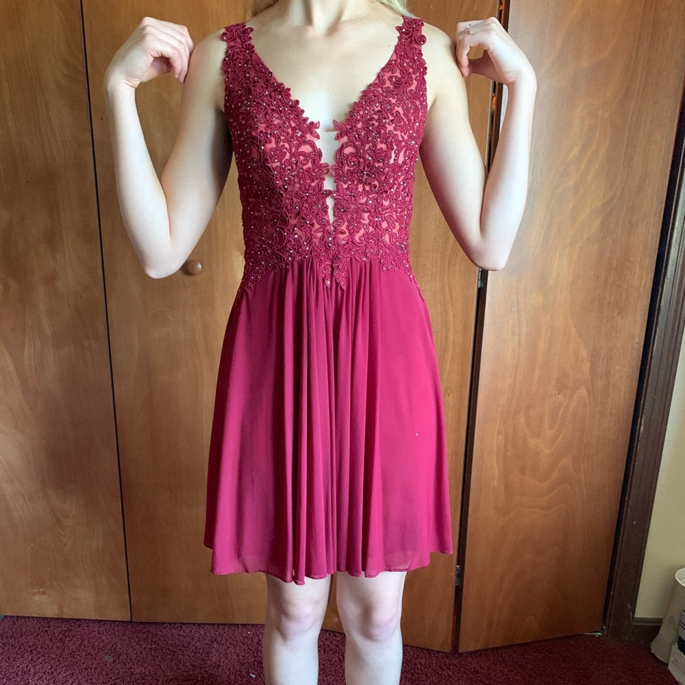 Faviana size 4 homecoming-formal dress